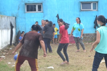 LOmba Sepak Bola Joget HUT RI ke-71 Desa Pujon Lor